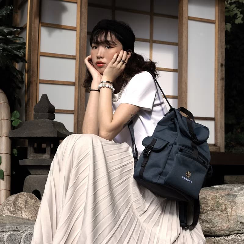 旅遊 輕便 單扣索繩 防潑水 後背包 書包 女生 - 灰色