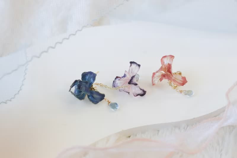 鳶尾花戀人 星月紫 水晶花樹脂耳環