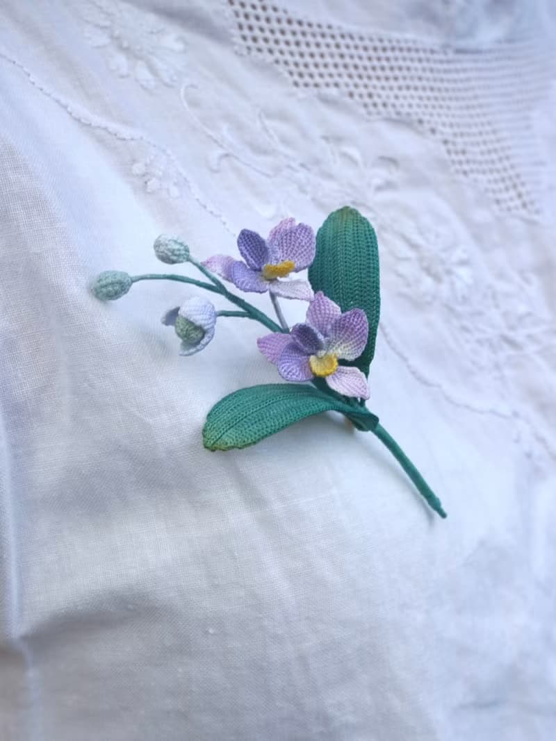 元森手作 蝴蝶蘭微鉤編織植物森林系胸針 節日禮物胸針