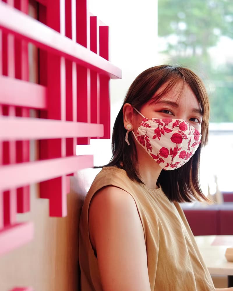 Rose facemask with removable strap - handmade 4 layers 100% double yarn cotton