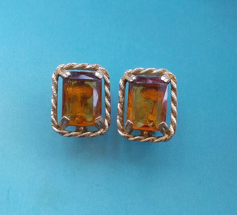 Vintage Jewelry  西洋古董飾品 SARAH COV Wild Honey 夾式耳環