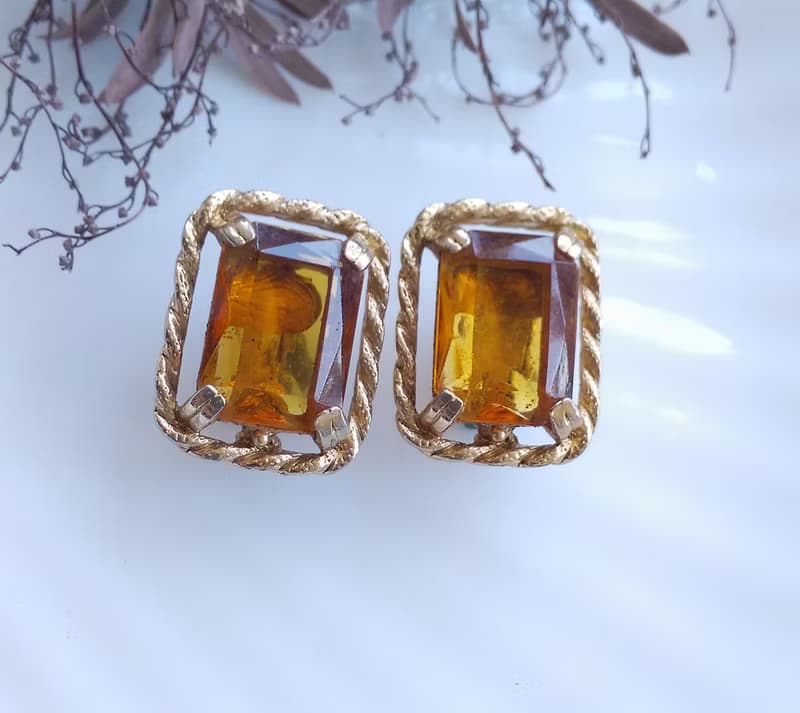 Vintage Jewelry  西洋古董飾品 SARAH COV Wild Honey 夾式耳環