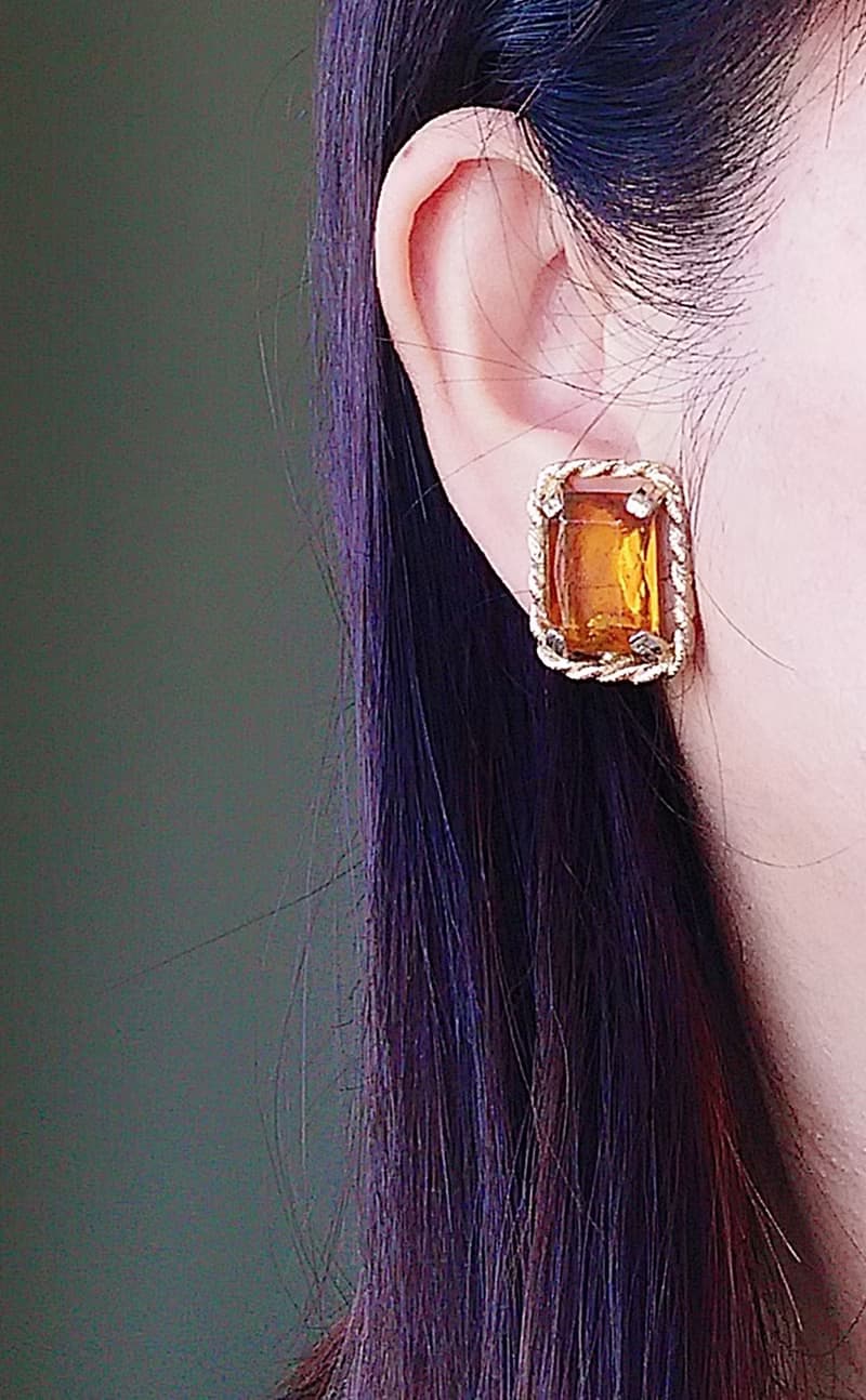 Vintage Jewelry  西洋古董飾品 SARAH COV Wild Honey 夾式耳環
