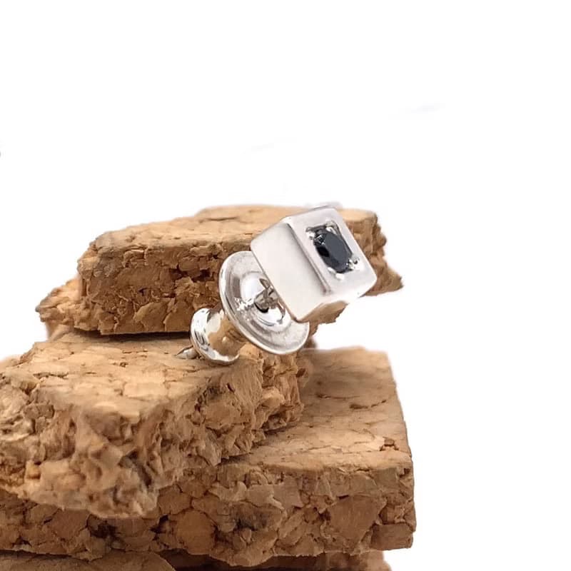 黒/シルバー925 ピアス/片耳用/シンプル/シルバーアクセサリー メンズ/男性プレゼント/pe53