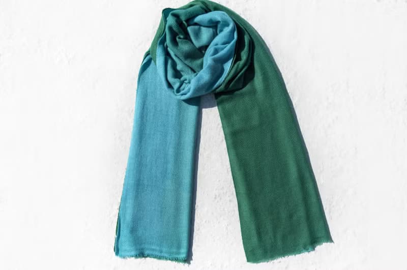 喀什米爾Cashmere/羊絨圍巾/純羊毛圍巾披巾/戒指絨披肩-藍綠漸層