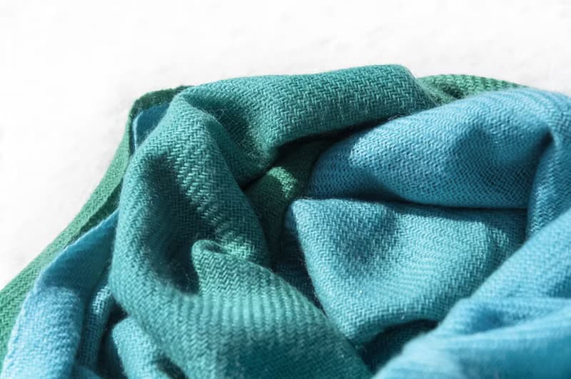 喀什米爾Cashmere/羊絨圍巾/純羊毛圍巾披巾/戒指絨披肩-藍綠漸層