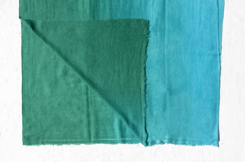 喀什米爾Cashmere/羊絨圍巾/純羊毛圍巾披巾/戒指絨披肩-藍綠漸層