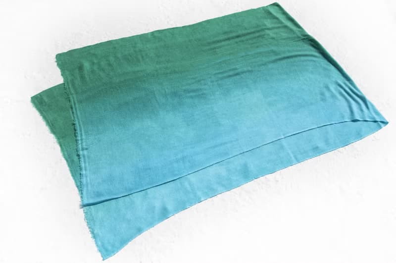 喀什米爾Cashmere/羊絨圍巾/純羊毛圍巾披巾/戒指絨披肩-藍綠漸層