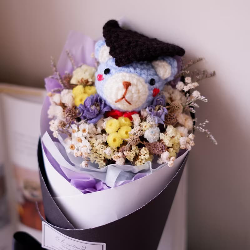 未完待續 | 手工 畢業熊乾燥花 長花束  鉤針娃娃 藍熊款 預購