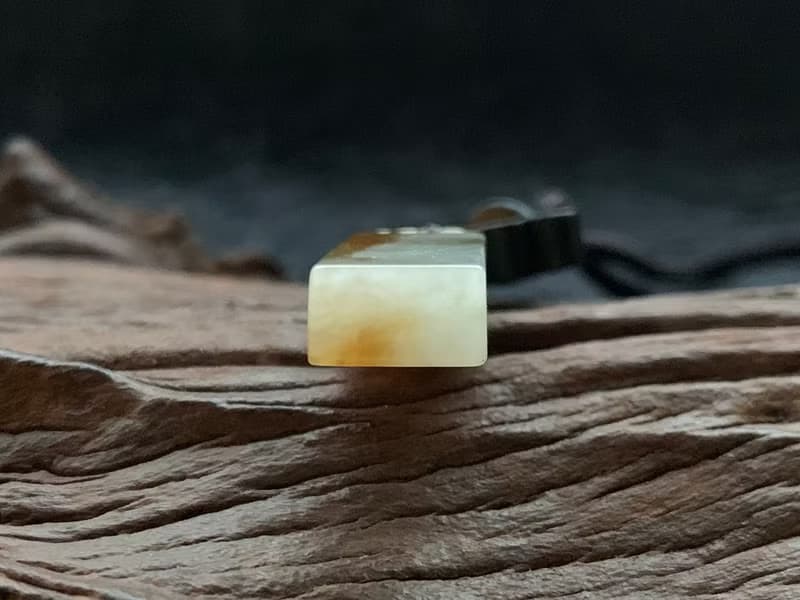 快速出貨 天然緬甸玉翡翠黃翡  蜜糖黃貔貅項鍊 迷你印章
