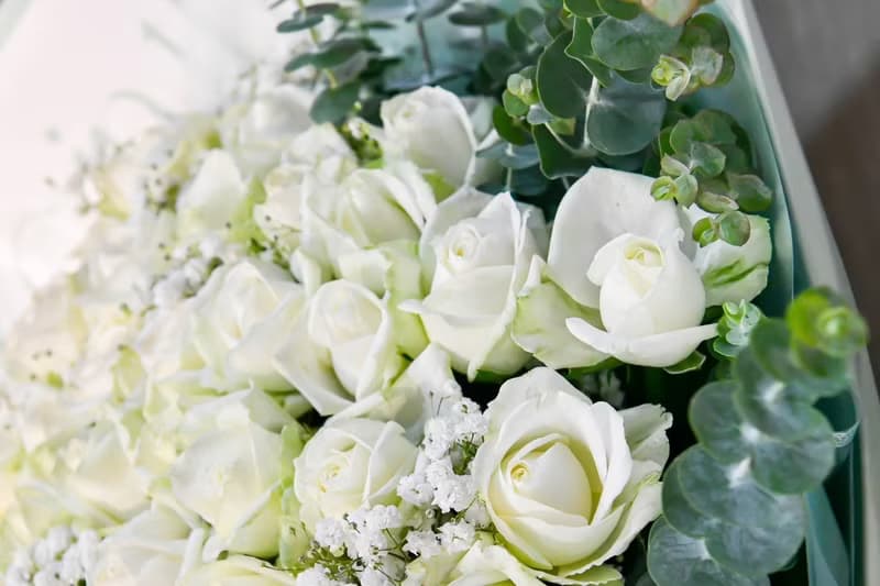 2025新款-情人花束-100朵玫瑰