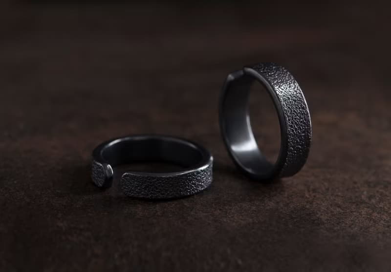 炭墨黑 革紋 純銀戒指 Emboss Texture Ring
