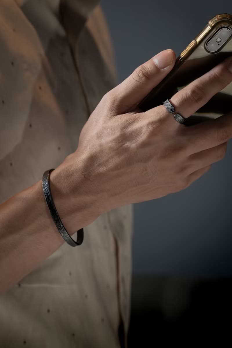 炭墨黑 革紋 純銀戒指 Emboss Texture Ring