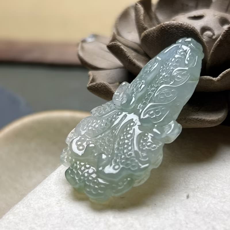 冰種翡翠巧雕白菜 | 天然緬甸玉A貨翡翠 | 送禮