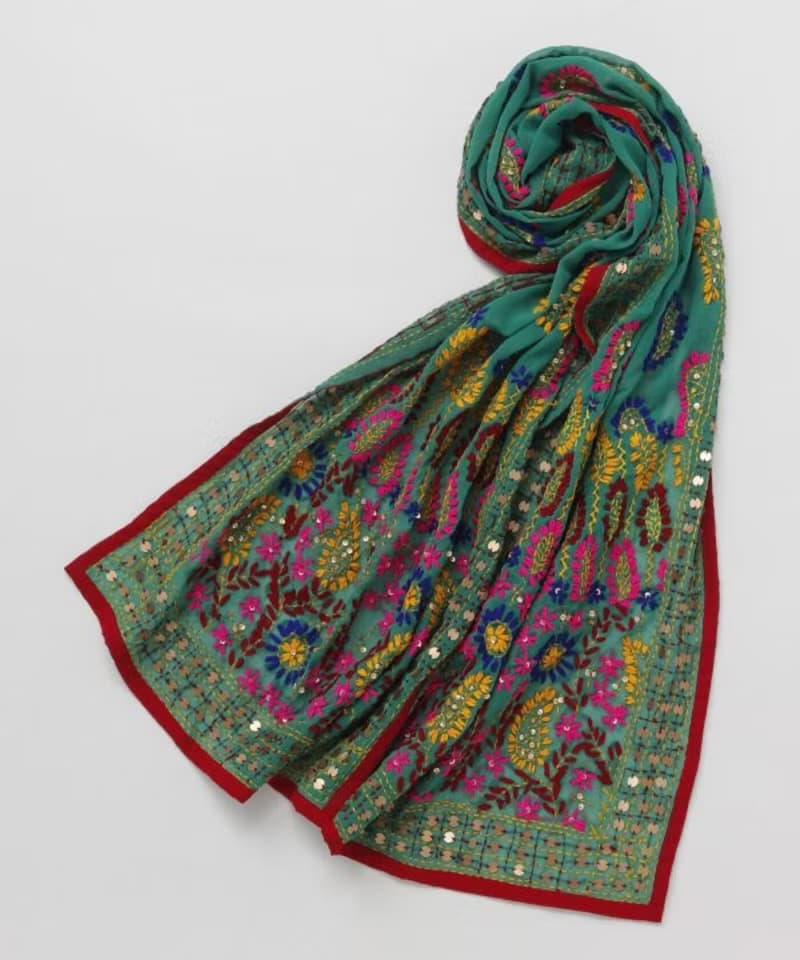 【熱門預購】手工重工薄透蕾絲刺繡披肩 圍巾 (5色) ISDP4801