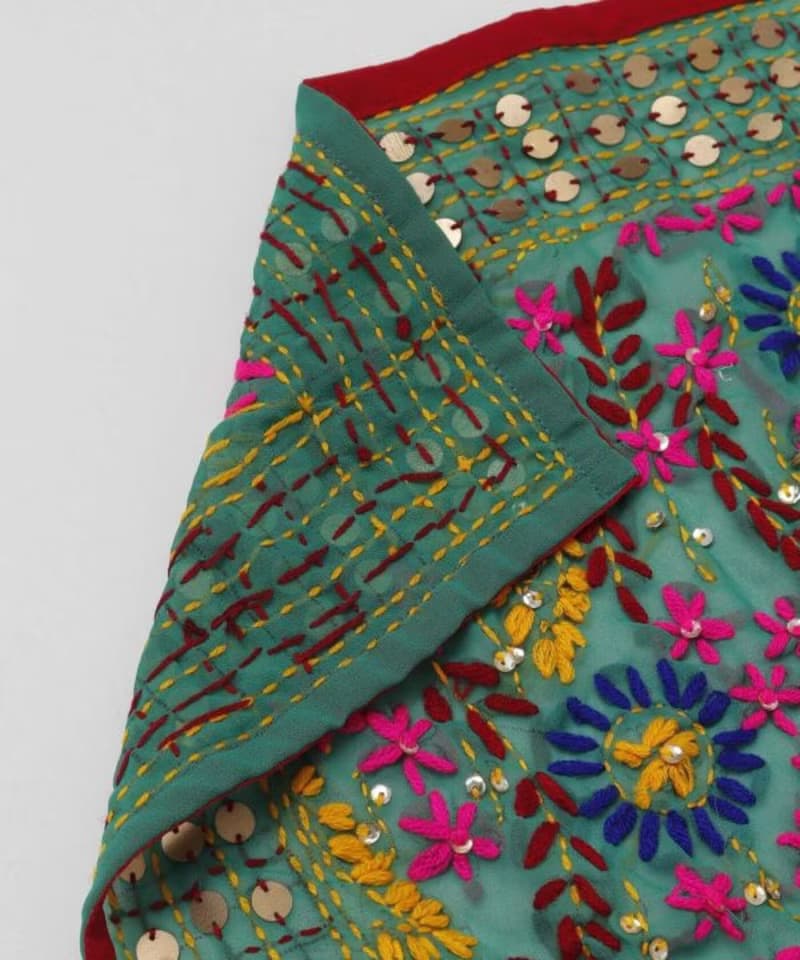 【熱門預購】手工重工薄透蕾絲刺繡披肩 圍巾 (5色) ISDP4801