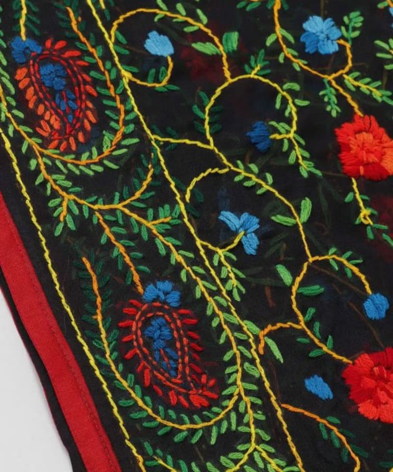 【熱門預購】手工重工薄透蕾絲刺繡披肩 圍巾 (5色) ISDP4801