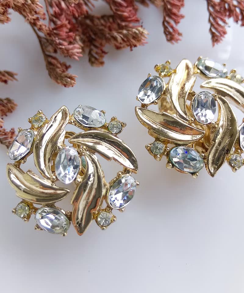 Vintage Jewelry 西洋古董飾品 TRIFARI 金葉 華麗風情 夾式耳環