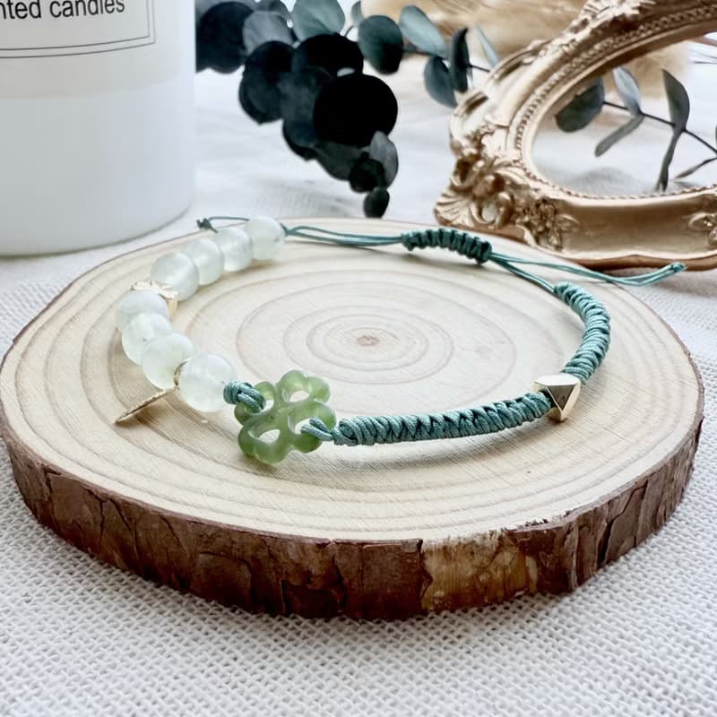 綠語之環手鍊・葡萄石、幸運草翠玉 、 編織羽葉原創設計