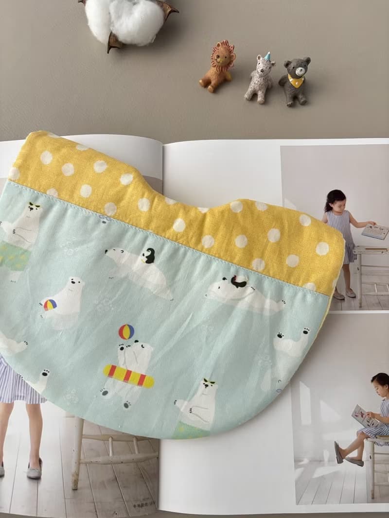 圍兜兜 新生兒禮 彌月禮  口水巾 好忙好忙的北極熊