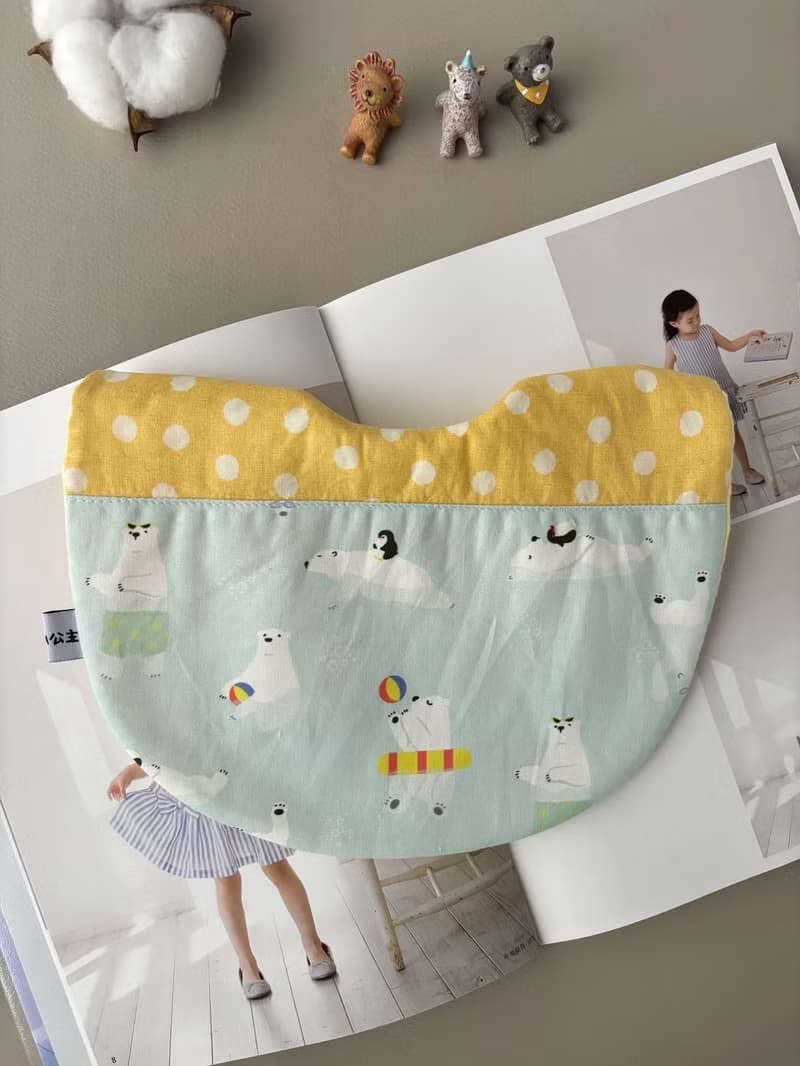 圍兜兜 新生兒禮 彌月禮  口水巾 好忙好忙的北極熊