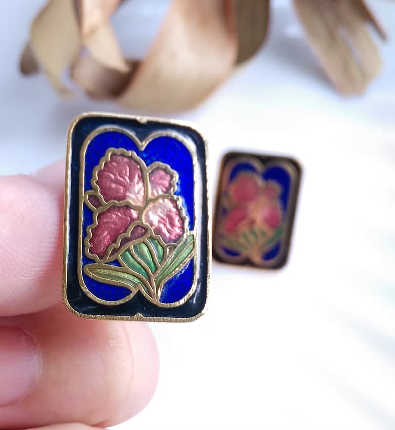 【西洋古董飾品 】景泰藍 黑藍色調 方形花卉 針式耳環