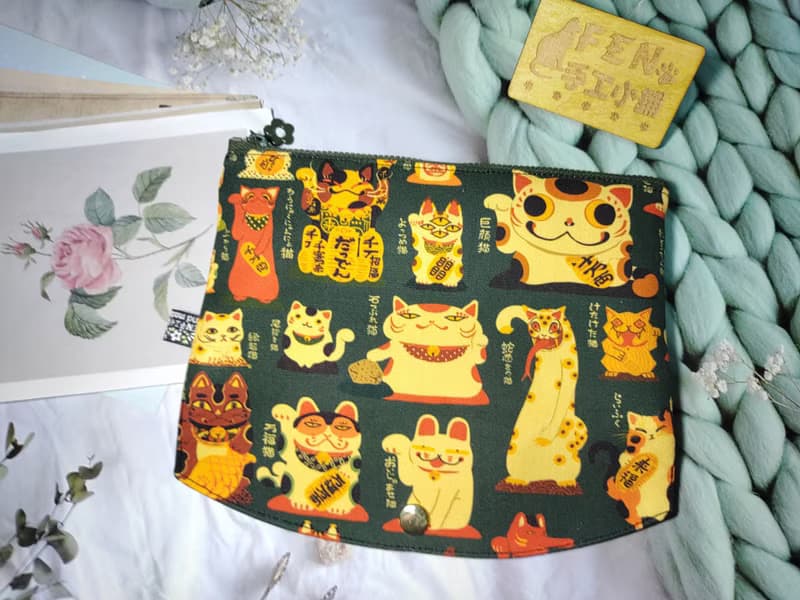 日本限量牛津棉布妖怪招財貓拉鍊布紅包袋-下方拉鍊紅包袋-布紅包