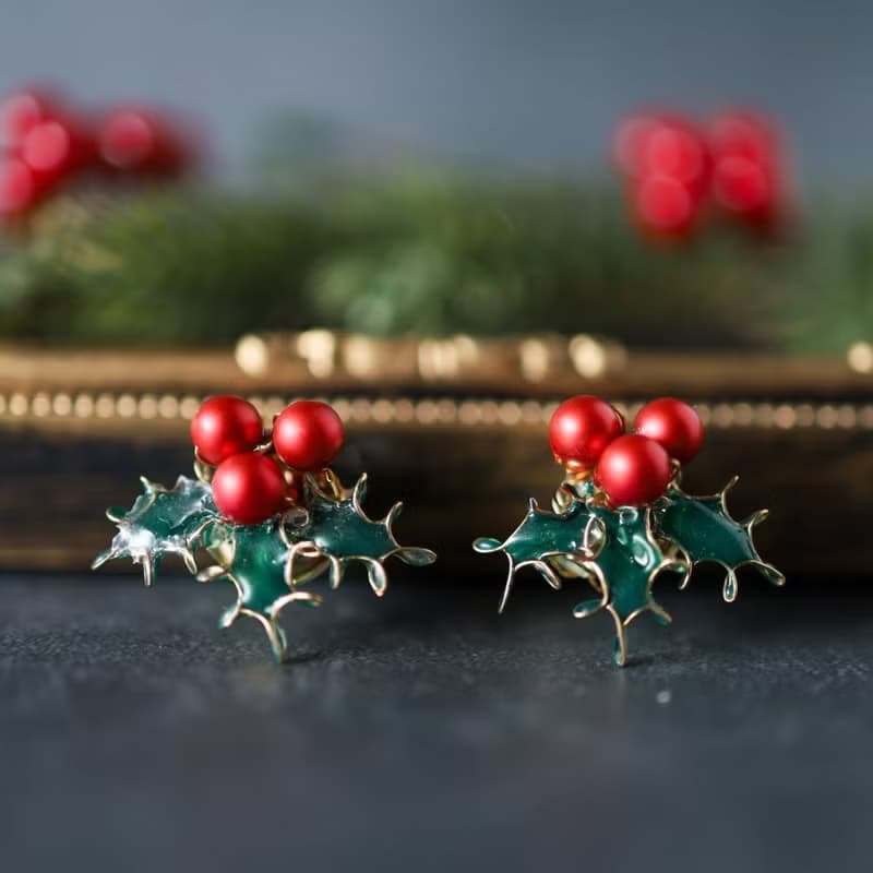 柊　ひいらぎ　のピアス　イヤリング