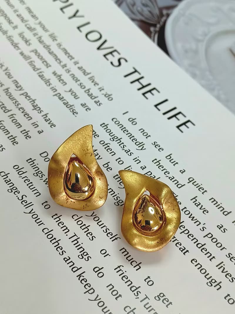 vintage jewelry  古董夾式耳環  火的波紋