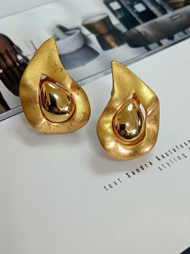 vintage jewelry  古董夾式耳環  火的波紋