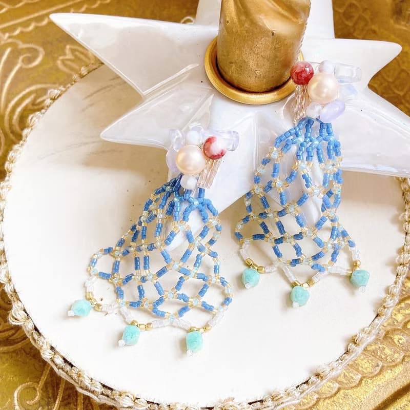 lacy beads　耳飾　royal blue