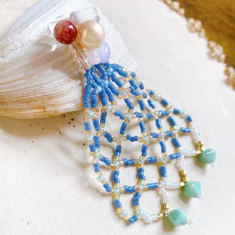 lacy beads　耳飾　royal blue