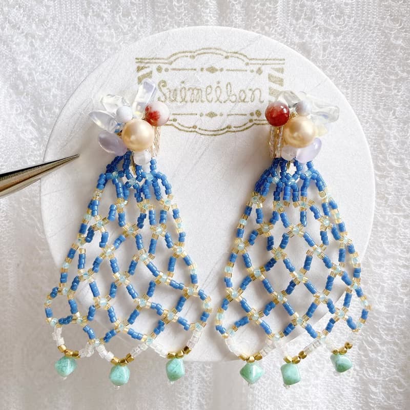 lacy beads　耳飾　royal blue