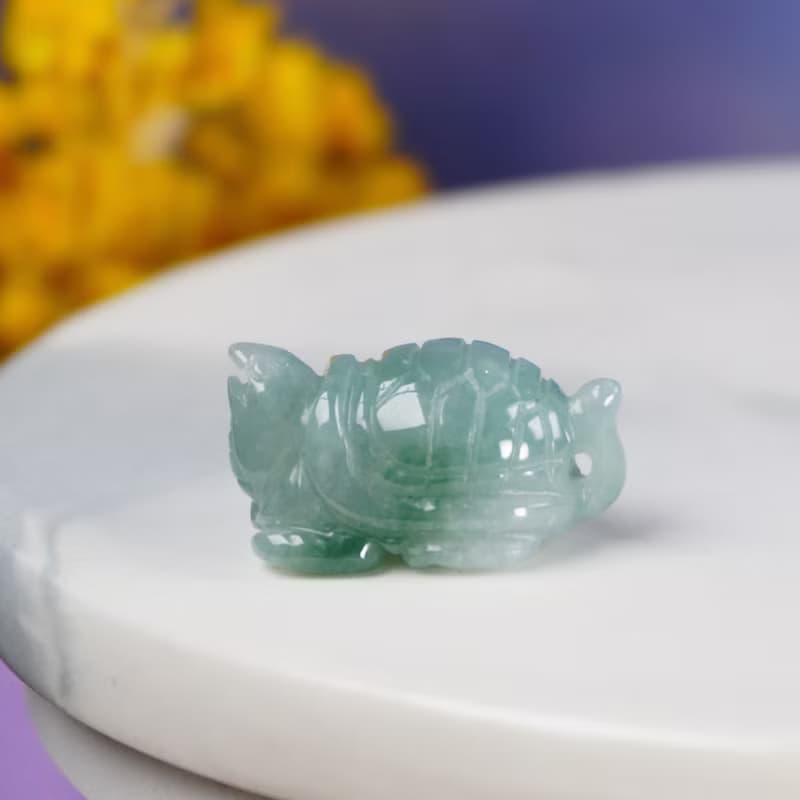 【吉祥‧長壽】冰綠飄花翡翠烏龜擺飾 | 天然緬甸玉翡翠A貨| 送禮