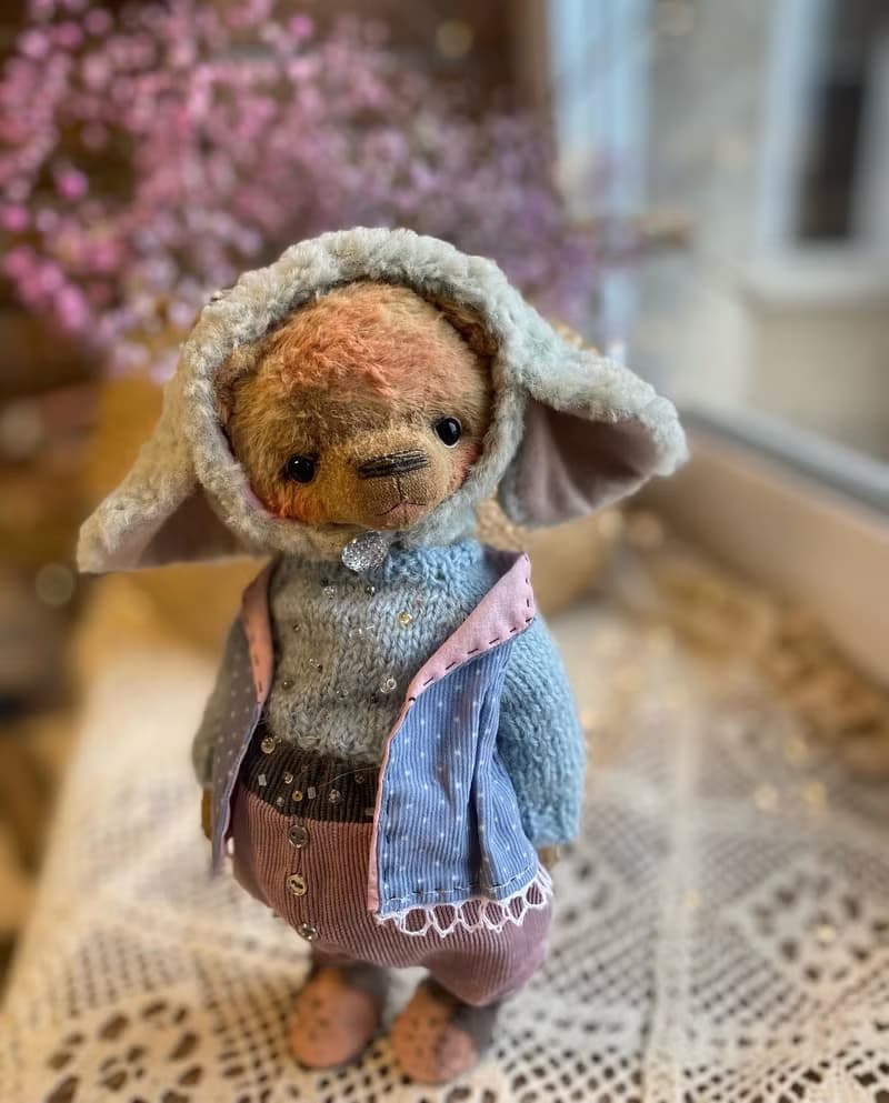 Artist stuffed cute teddy bear, OOAK, plush bear, bear doll