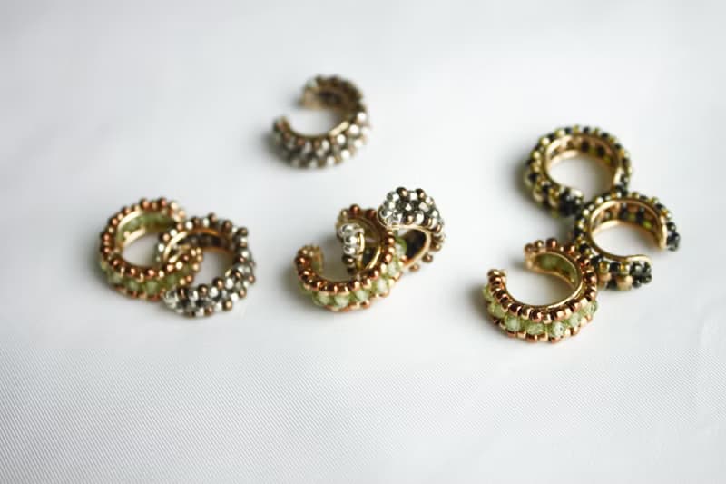 橄欖石耳骨夾 14kgf  橄欖石 耳骨夾 禮物