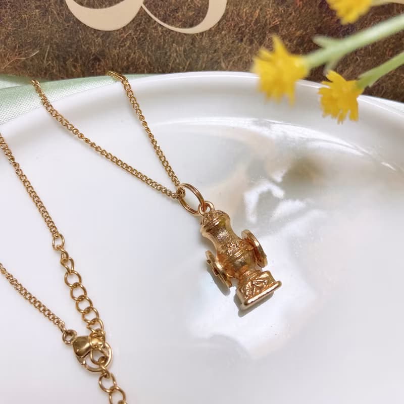 【西洋古董飾品】輪圈可轉動消防栓立體雕花 極質感 項鍊