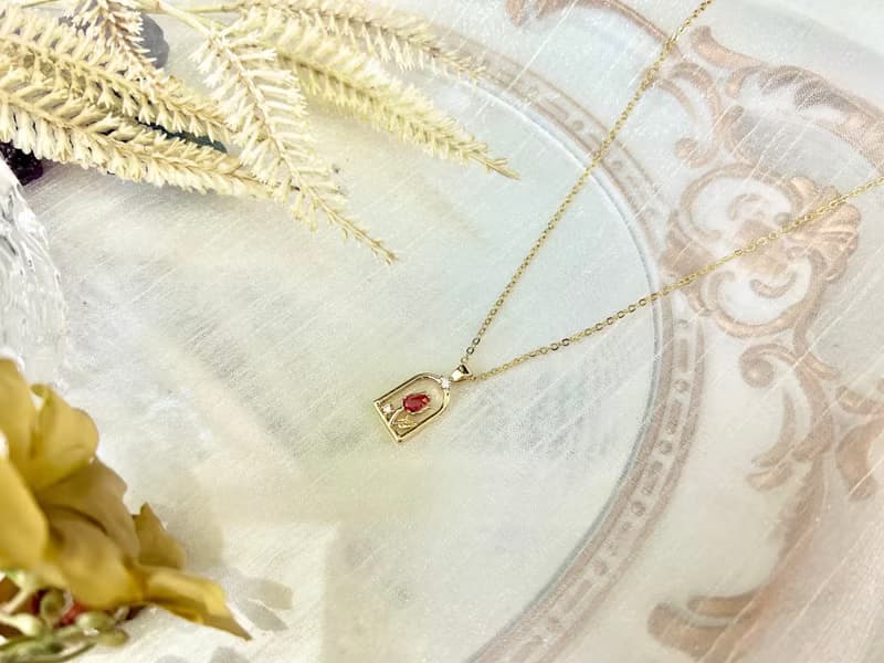 窗臺紅小花吊墜項鍊 石榴石項鍊 手作項鍊 手作飾品 天然石飾品