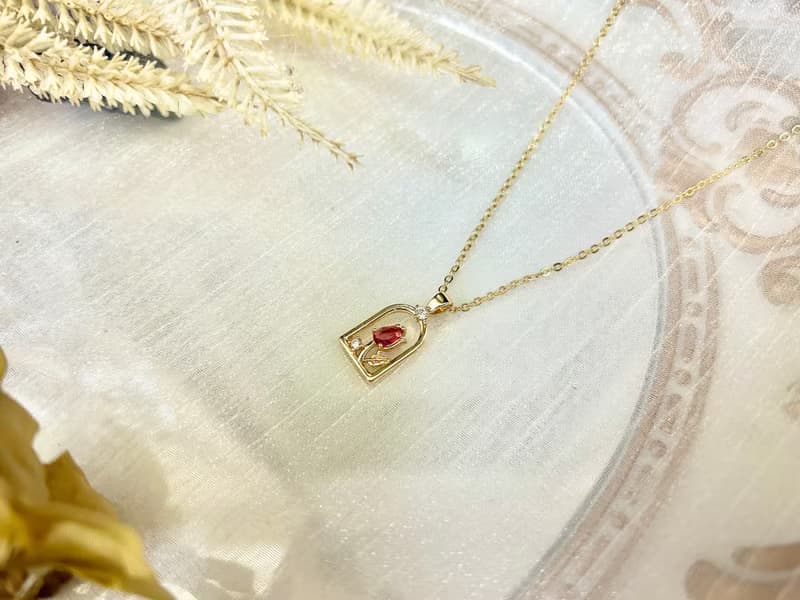 窗臺紅小花吊墜項鍊 石榴石項鍊 手作項鍊 手作飾品 天然石飾品