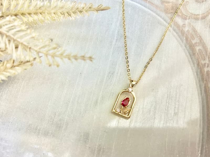 窗臺紅小花吊墜項鍊 石榴石項鍊 手作項鍊 手作飾品 天然石飾品