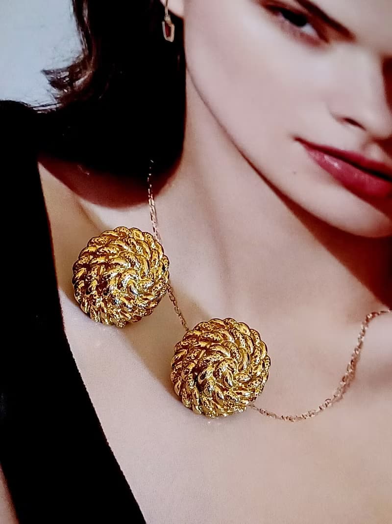 vintage jewelry  古典金色立體繩結狀 夾式耳環