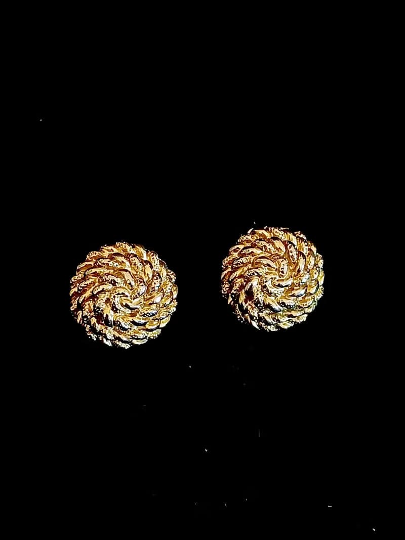 vintage jewelry  古典金色立體繩結狀 夾式耳環