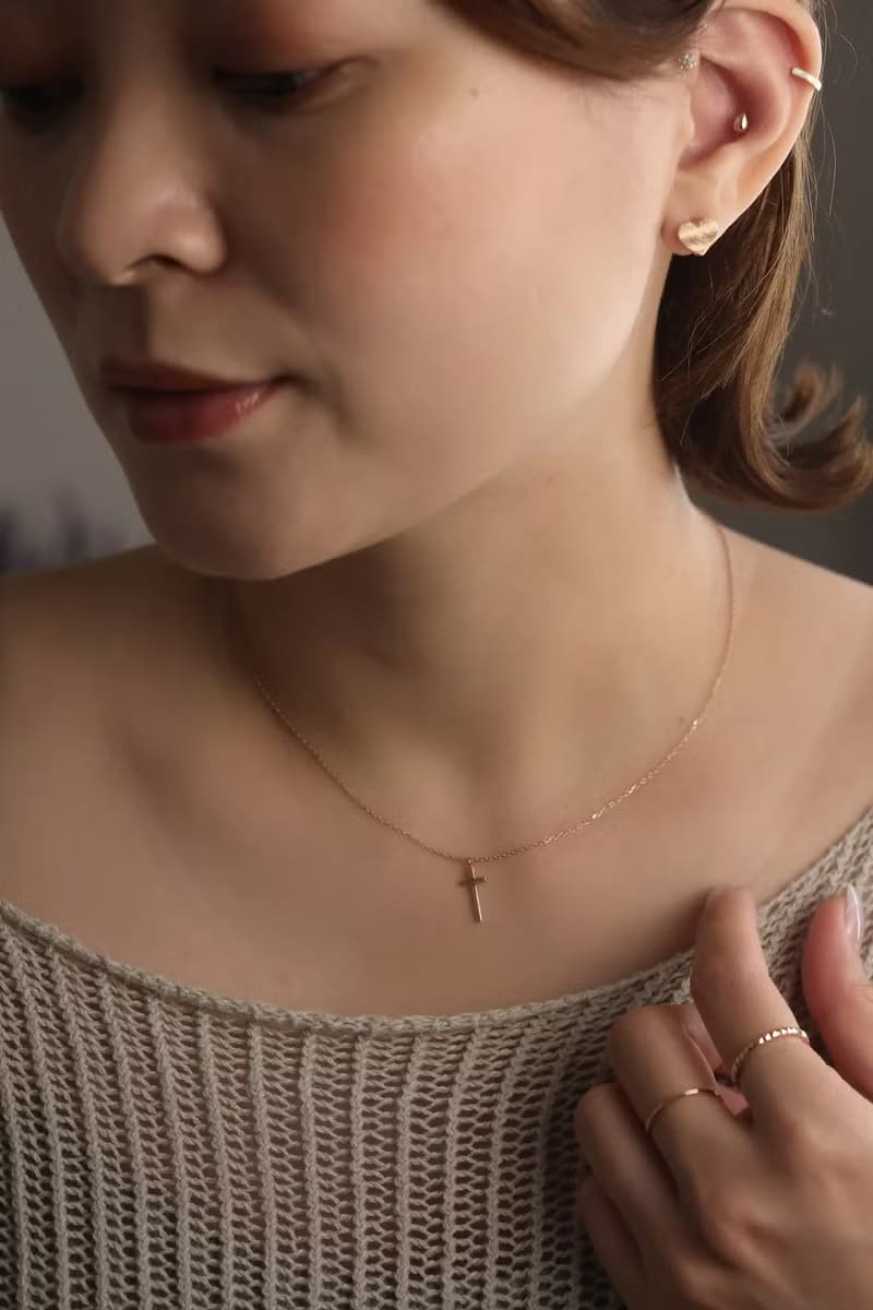 14K 復古拉絲紋愛心耳扣耳環 (內徑 6.5 mm)洗澡免摘  碰水不褪色