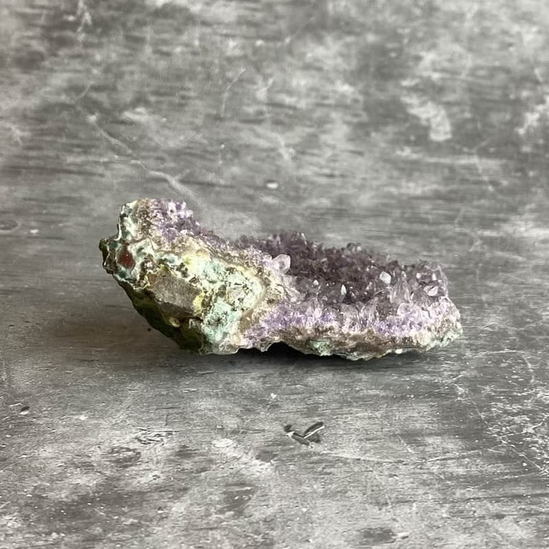 水晶簇- 紫水晶原礦 辦公室療癒微景觀 裝置擺飾 一物一圖
