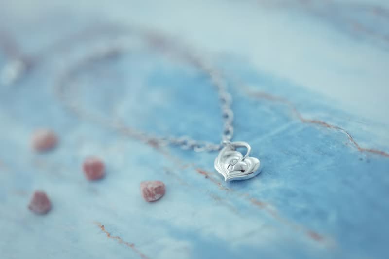 心鎖系列 -  纏繞之心 造型手鍊(HBRJA0906B-5)