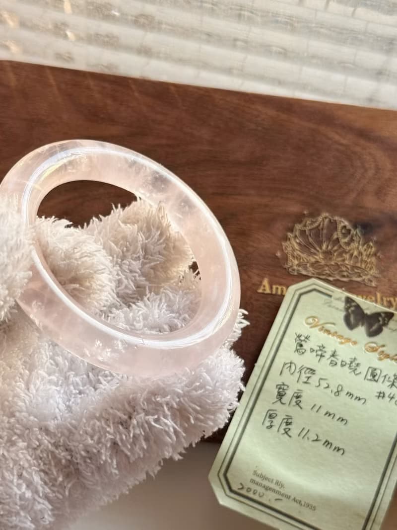 鶯啼春曉丨天然冰透馬達加斯加粉晶手鐲丨灌注水晶靈氣丨彌雅原創