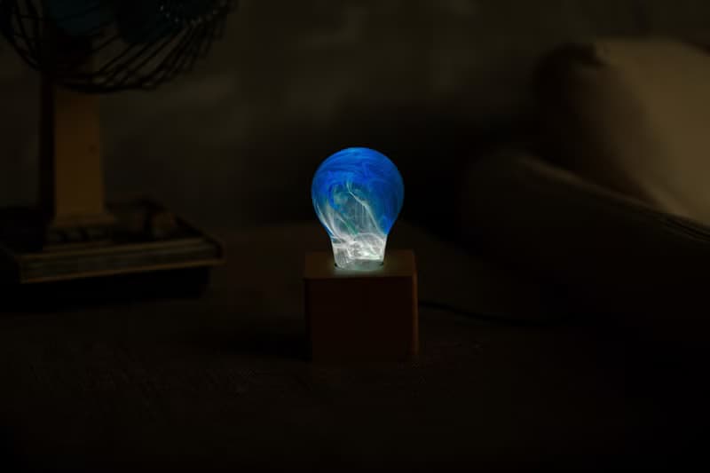 流光宇宙系列 色彩繫手繪燈泡 原創樹脂實心藝術小夜燈氣氛燈床頭