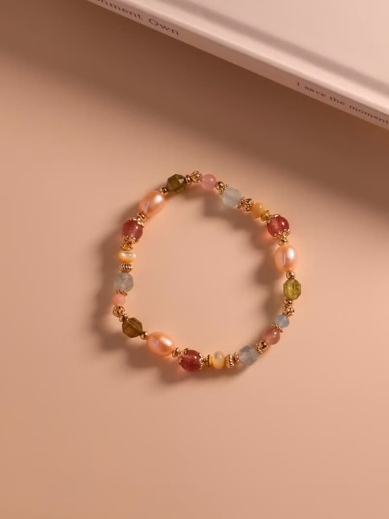 緞帶。橘粉淡水珍珠 海水藍寶 草莓晶 14K包金 水晶礦石手鍊