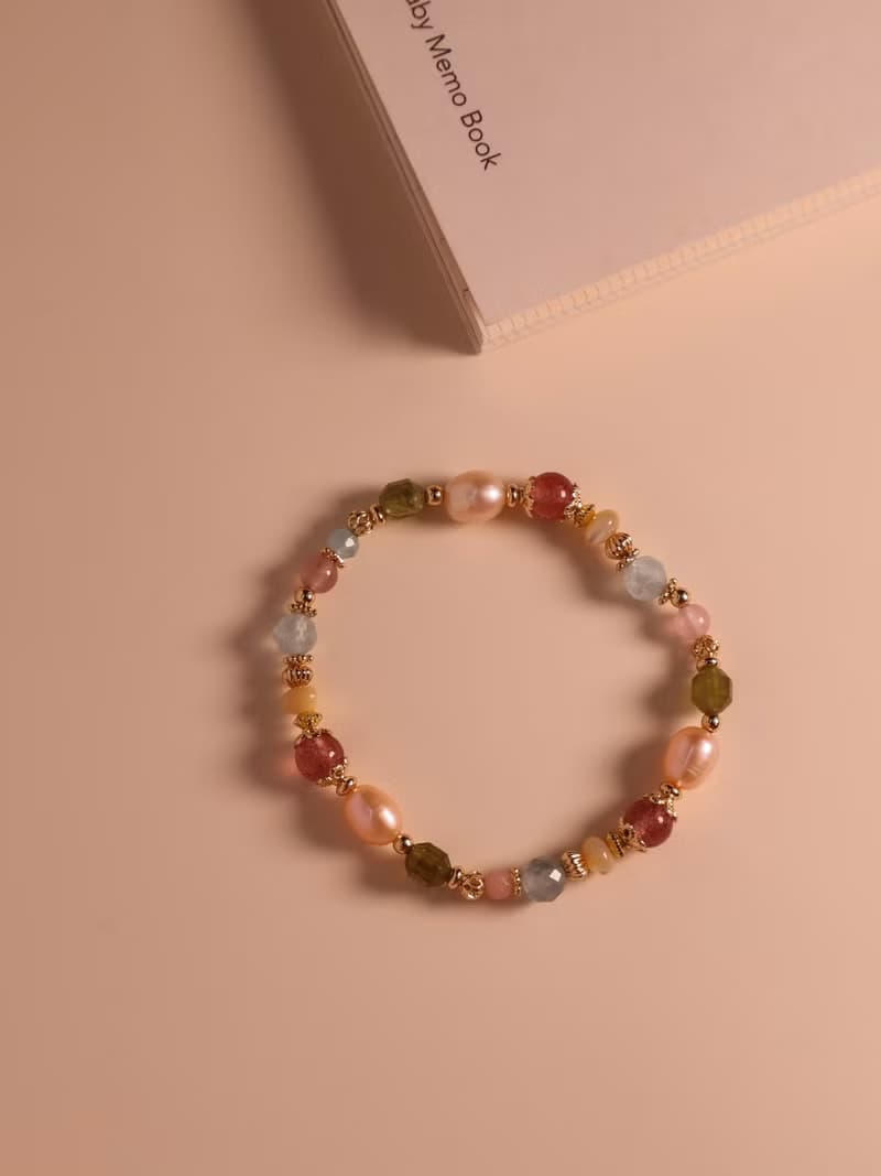 緞帶。橘粉淡水珍珠 海水藍寶 草莓晶 14K包金 水晶礦石手鍊