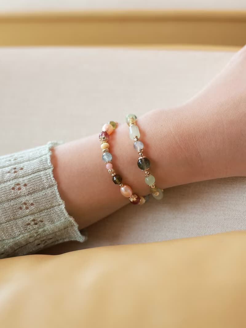 緞帶。橘粉淡水珍珠 海水藍寶 草莓晶 14K包金 水晶礦石手鍊